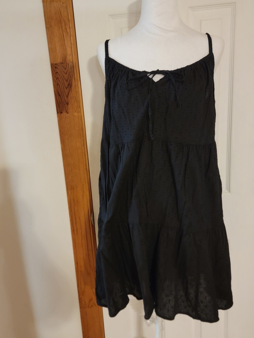 Women's Old Navy Black Cotton Swiss Dot Tiered Sundress Spaghetti Strap Size XS